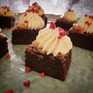 Mumsbit med dulce de leche &&nbsp;vaniljsmörkräm