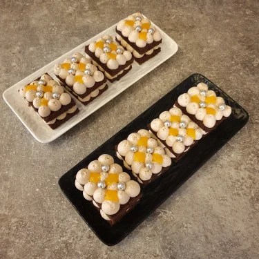 Chokladkaka med mjölkchoklad och&nbsp;havtorn